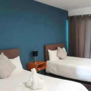 Habitación con 2 Camas Individuales